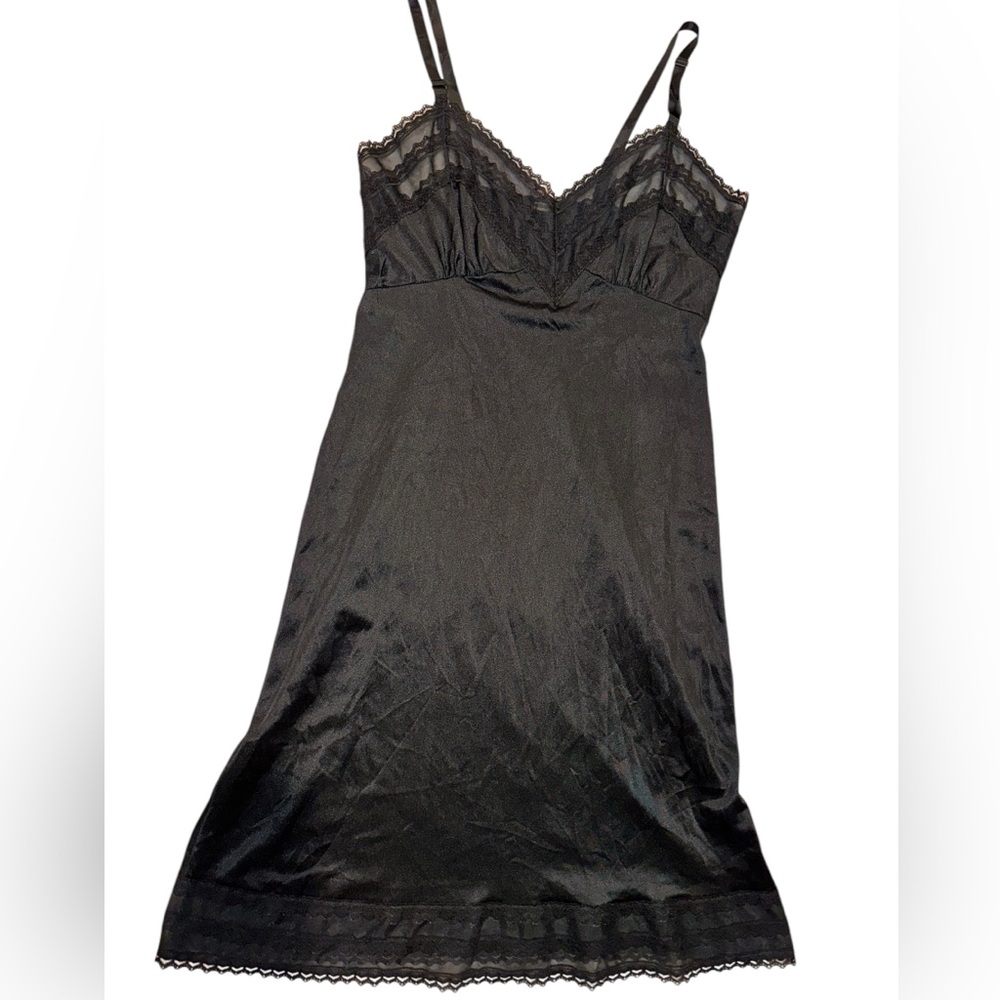 Elegant Black Lace Chemise